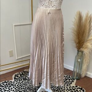 Zara Cream Pleated Midi Skirt